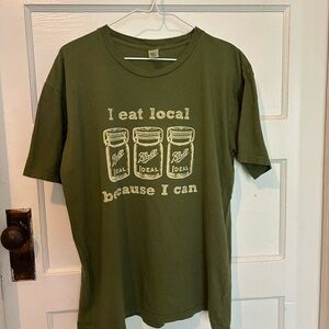 Green Graphic T-Shirt with Jar Print